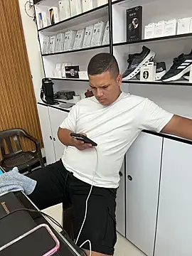 Snapshot of Patricio_02 chatting on 05-22-26, 03:50 Patricio 02 online show from 05-22-26, 03:50