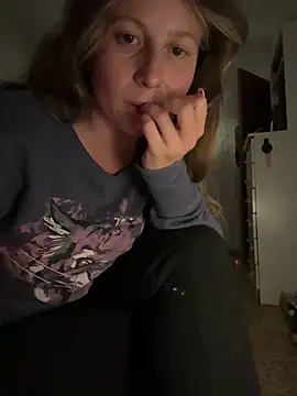 BizcochitoLeila online show from 04-21-26, 10:12