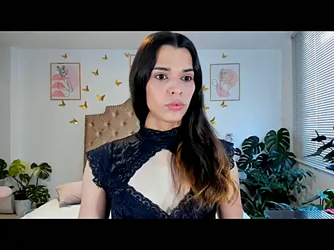 Snapshot of bella_grego chatting on 04-20-26, 03:15 bella grego online show from 04-20-26, 03:15