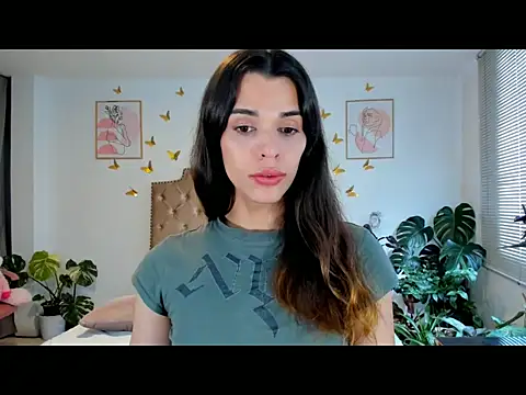 Snapshot of bella_grego chatting on 04-24-26, 08:22 bella grego online show from 04-24-26, 08:22