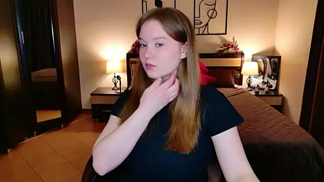 ValeriSunny online show from 04-25-26, 04:48