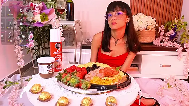 Cherry Vixen  online show from 07-18-26, 07:17