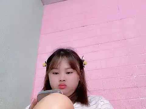 NhungNhun789 online show from 04-27-26, 07:23