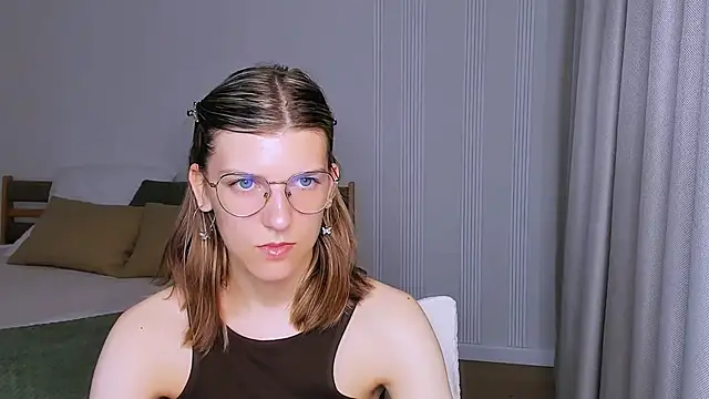 AnnaThorne online show from 05-22-26, 04:41