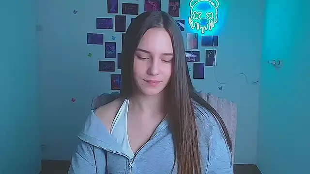 Snapshot of Kyara_ra chatting on 05-18-26, 05:35 Kyara ra online show from 05-18-26, 05:35