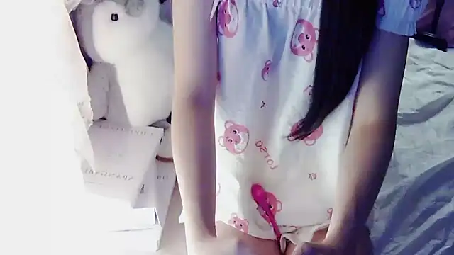 Snapshot of SexyBona chatting on 05-13-26, 08:55 SexyBona online show from 05-13-26, 08:55