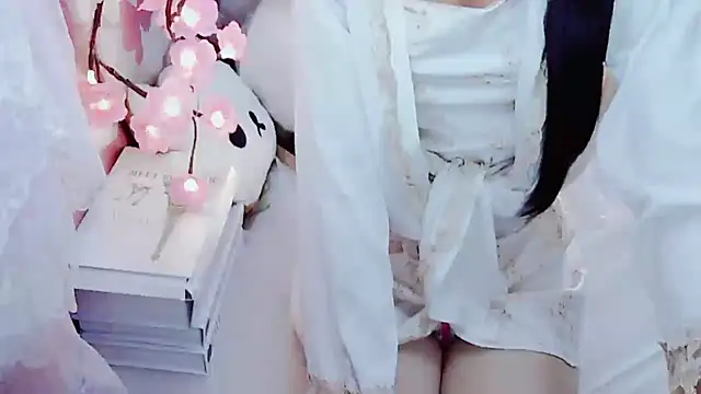 Snapshot of SexyBona chatting on 05-28-26, 02:36 SexyBona online show from 05-28-26, 02:36