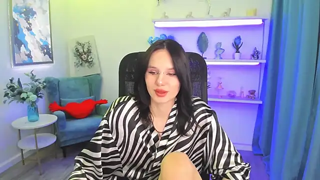 AlicePertim online show from 05-15-26, 06:37