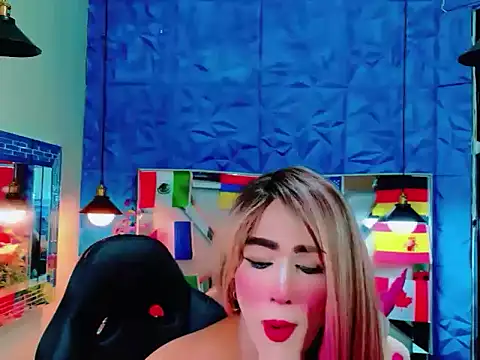 Nicolle Morrisx online show from 06-12-26, 02:16