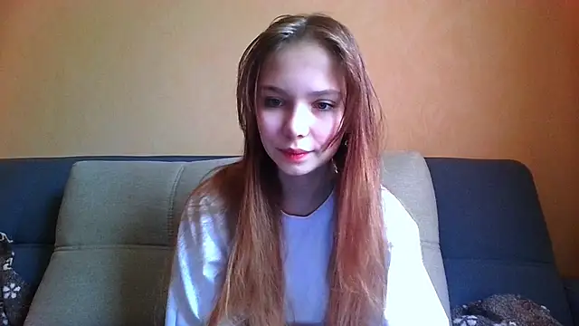 Snapshot of Princess_Mira chatting on 05-14-26, 08:43 Princess Mira online show from 05-14-26, 08:43