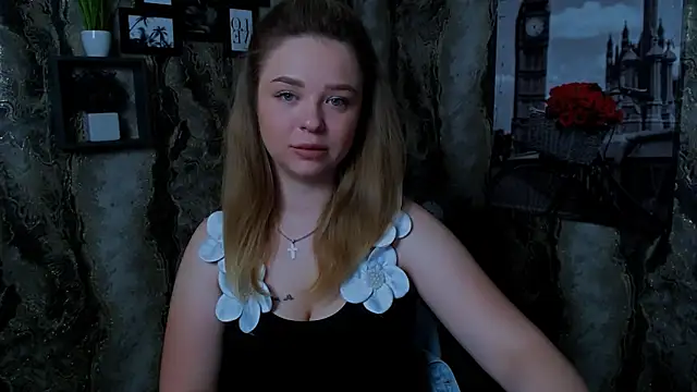 Snapshot of NicoleAura chatting on 06-01-26, 06:26 NicoleAura online show from 06-01-26, 06:26