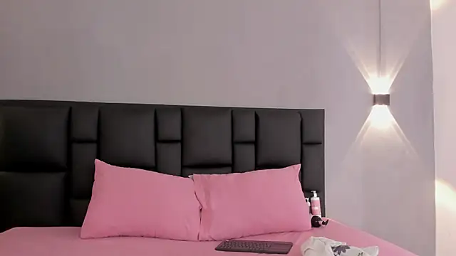 JadeHearrt online show from 06-22-26, 06:49