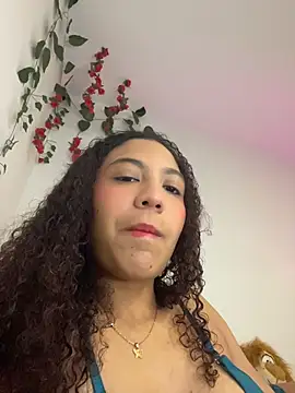 Daphnne Curly online show from 06-10-26, 06:01