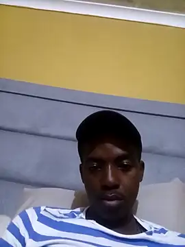 Snapshot of luxolo7 chatting on 05-23-26, 11:58 luxolo7 online show from 05-23-26, 11:58