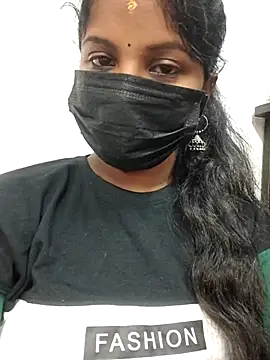 Snapshot of Tamil_Hot_Dharsha chatting on 06-19-26, 05:28 Tamil Hot Dharsha online show from 06-19-26, 05:28
