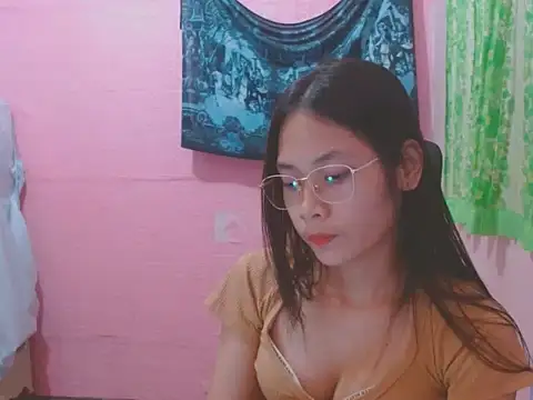 Snapshot of Sweetsexylady19 chatting on 05-17-26, 01:18 Sweetsexylady19 online show from 05-17-26, 01:18