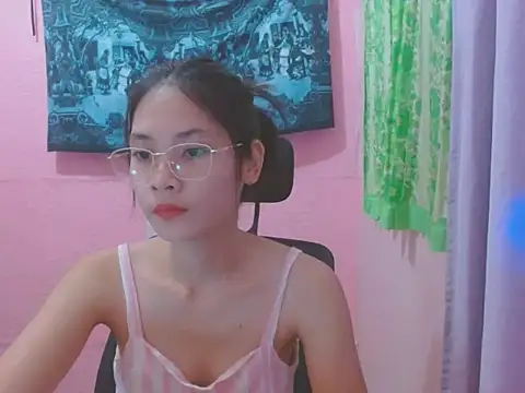 Sweetsexylady19 online show from 07-05-26, 05:25