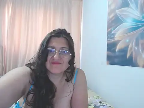 Snapshot of SophiaBlis chatting on 07-26-26, 08:43 SophiaBlis online show from 07-26-26, 08:43