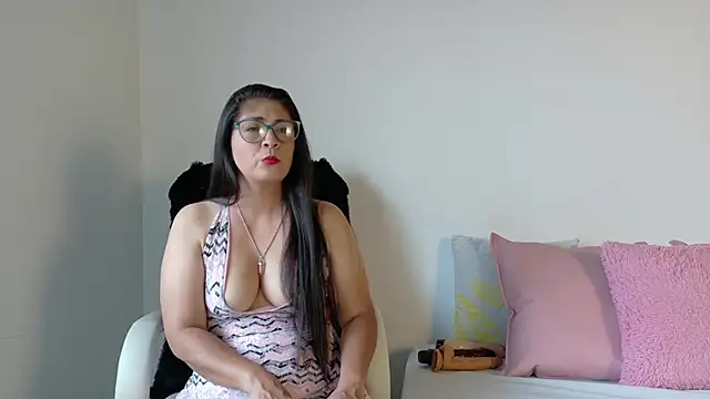 Camila model25 online show from 05-30-26, 04:04
