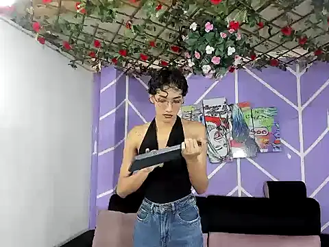 DAHNE HOT  online show from 06-28-26, 12:44
