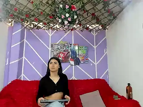 DAHNE HOT  online show from 07-21-26, 07:16