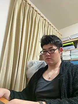 Snapshot of shun_201 chatting on 05-01-26, 03:05 shun 201 online show from 05-01-26, 03:05