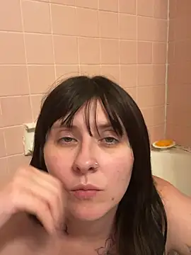 Snapshot of lexijade32 chatting on 07-20-26, 11:40 lexijade32 online show from 07-20-26, 11:40