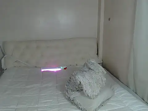 urnaughty paul online show from 07-07-26, 06:47