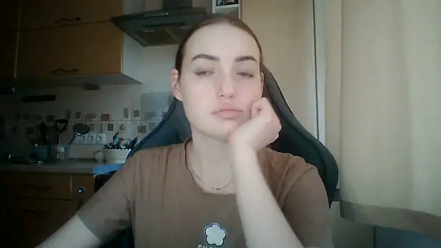 Lisanta online show from 06-14-26, 03:03