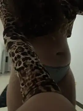 alana lee23 online show from 04-27-26, 12:41