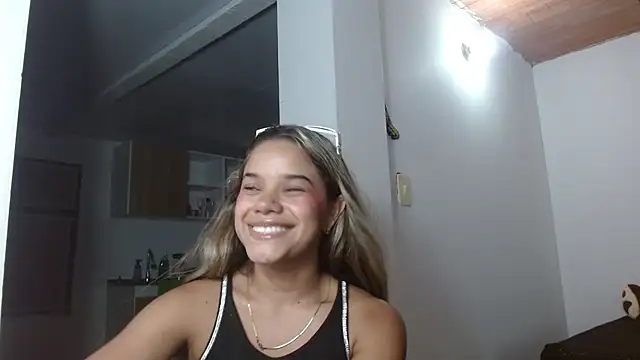Snapshot of little_babyboo_ chatting on 06-18-26, 02:56 little babyboo online show from 06-18-26, 02:56