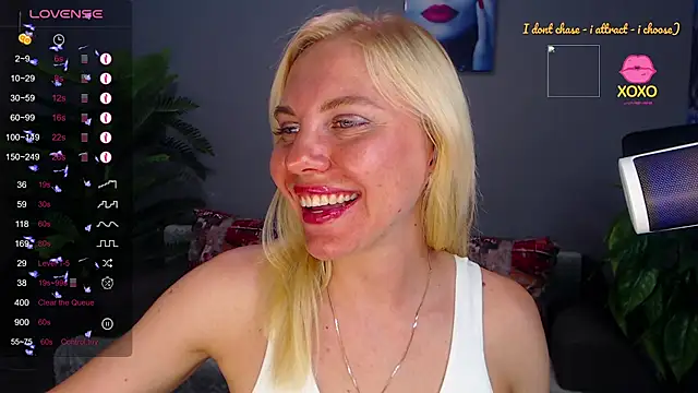 Snapshot of FromRussia chatting on 06-15-26, 02:14 FromRussia online show from 06-15-26, 02:14
