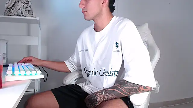 CaishenX  online show from 04-21-26, 03:57