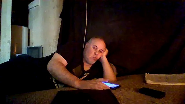 Nightshade1195 online show from 05-18-26, 08:25