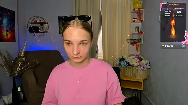 Snapshot of ollivia_dream chatting on 05-26-26, 05:58 ollivia dream online show from 05-26-26, 05:58
