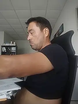 MaximilianoX2020 online show from 05-19-26, 10:16