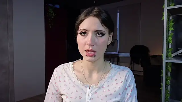 lovergirl4me online show from 06-28-26, 05:08