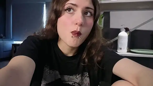 lovergirl4me online show from 07-07-26, 11:58