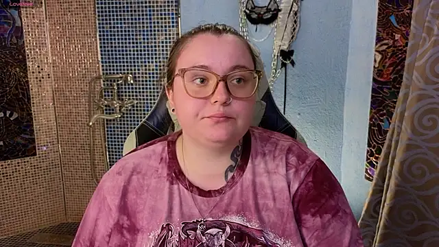 Snapshot of CatherineClaire chatting on 08-08-26, 04:31 CatherineClaire online show from 08-08-26, 04:31