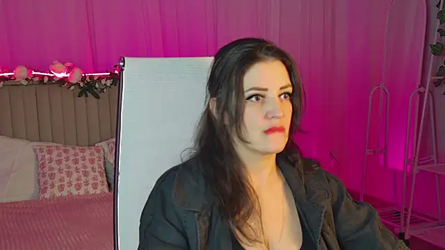 Snapshot of AureliaVane chatting on 05-15-26, 03:52 AureliaVane online show from 05-15-26, 03:52