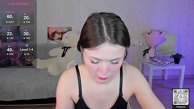 LinnLove online show from 06-06-26, 07:02
