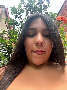 Snapshot of emily_gv1 chatting on 07-13-26, 05:27 emily gv1 online show from 07-13-26, 05:27