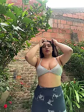 Snapshot of emily_gv1 chatting on 07-22-26, 07:16 emily gv1 online show from 07-22-26, 07:16