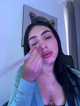 IsabellaNoir  online show from 04-26-26, 06:38
