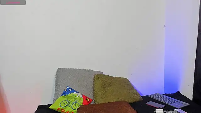  IanLark online show from 05-20-26, 11:33