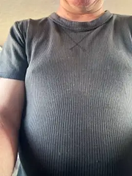 dadbod21 online show from 05-07-26, 06:24