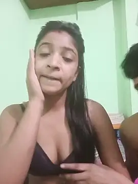 hot-couple-0 online show from 05-25-26, 10:10