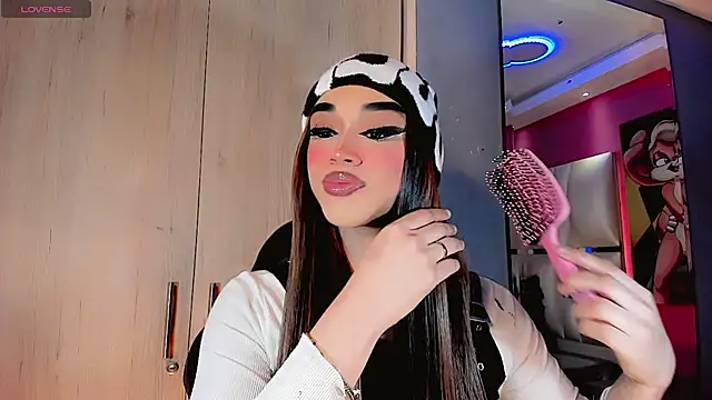 Camila Vasquezz1 online show from 07-04-26, 11:27