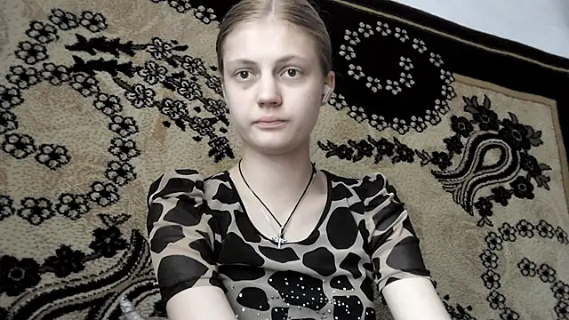 Snapshot of LunaLaday chatting on 06-05-26, 03:24 LunaLaday online show from 06-05-26, 03:24