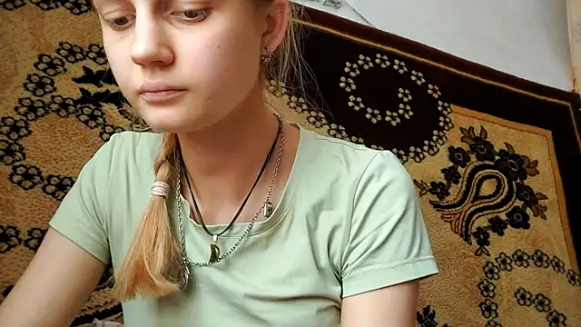 Snapshot of LunaLaday chatting on 07-07-26, 06:47 LunaLaday online show from 07-07-26, 06:47